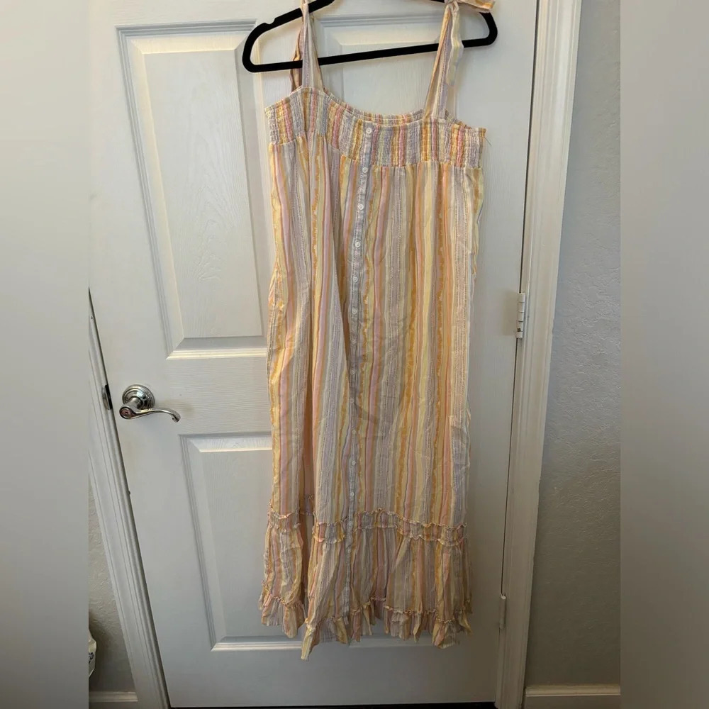 Sunday’s Delilah Dress in Watercolor. Size L - Picture 3 of 6
